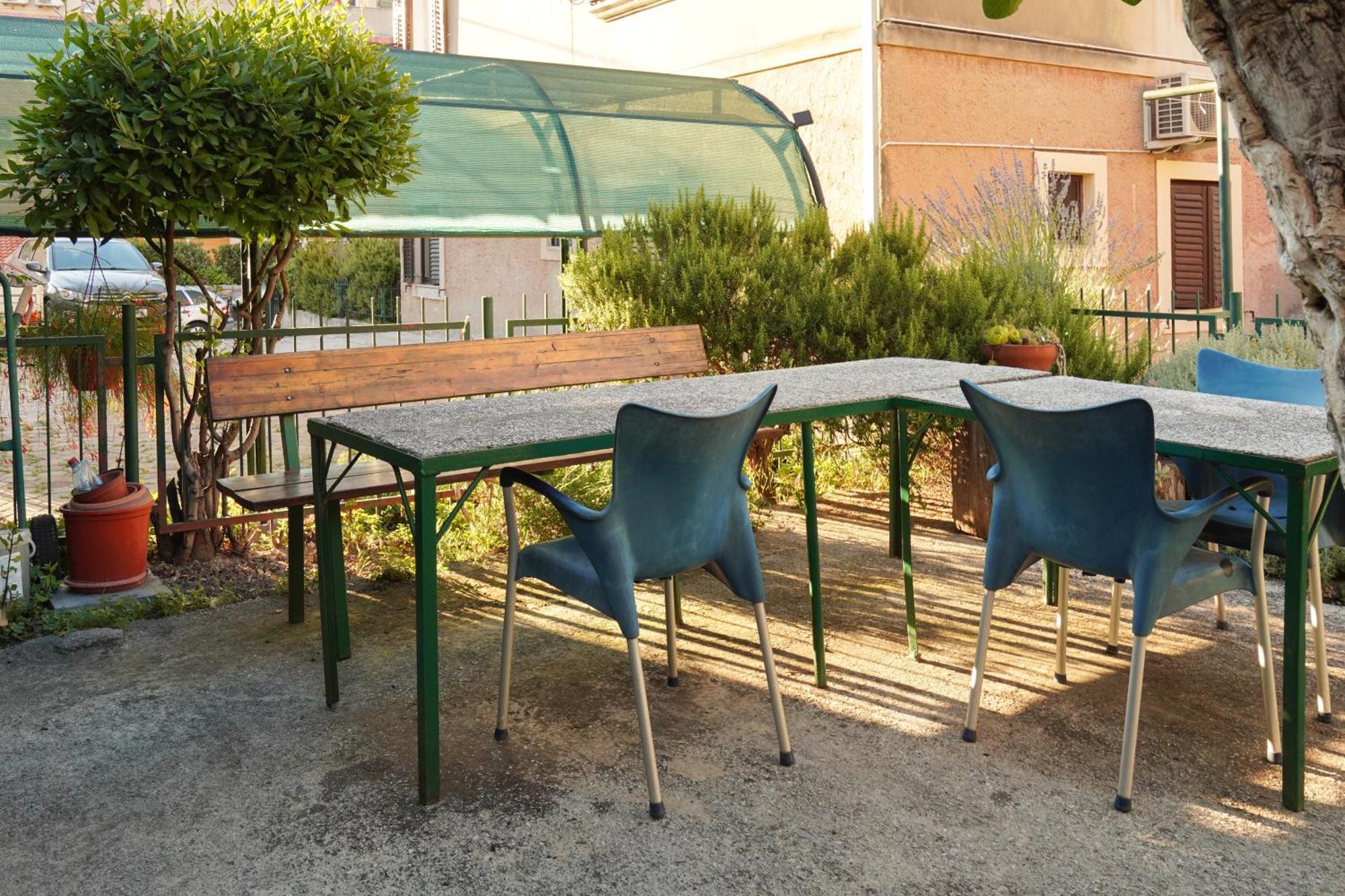 Tranquil Urban Escape Apartment Split Bagian luar foto